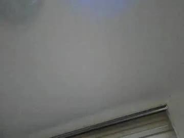 Freechat elliedi on Chaturbate