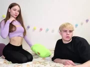 Freechat emily_and_ilumi on Chaturbate