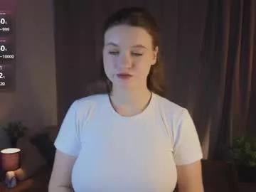 emmyglows on Chaturbate