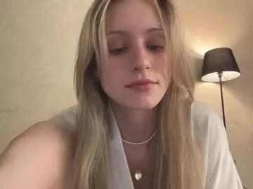 Freechat fflloowweerr on Chaturbate