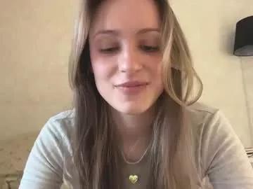 Freechat fflloowweerr on Chaturbate