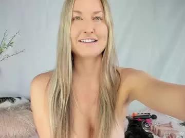 fit_american_girl on Chaturbate
