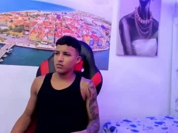 Freechat gerald_scott7 on Chaturbate