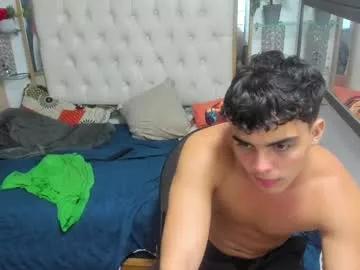 Freechat heiker_ on Chaturbate