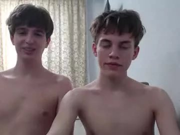 Freechat hornybadbunny on Chaturbate