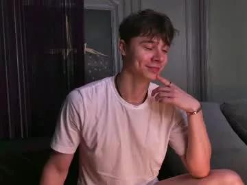 Private hugebangins_ on Chaturbate