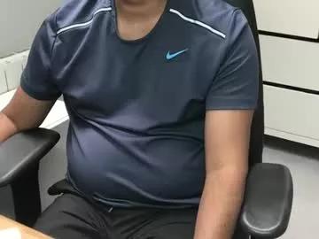 joeshades21 on Chaturbate