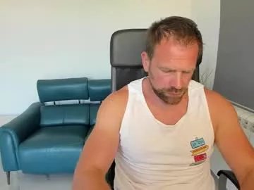Freechat johnnydough82 on Chaturbate