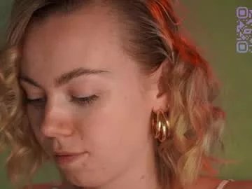 Freechat justbarbie on Chaturbate