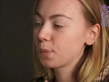 Freechat justbarbie on Chaturbate