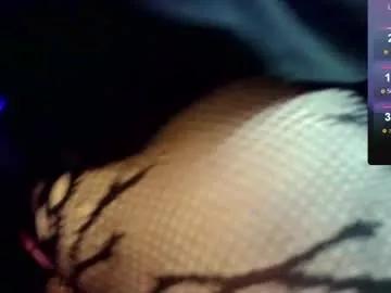 Freechat kiiller_queen on Chaturbate