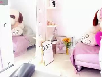 koralcruz on Chaturbate