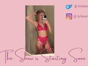 kyliexxrose on Chaturbate