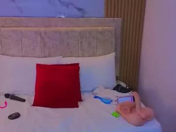laiamilf on Chaturbate 