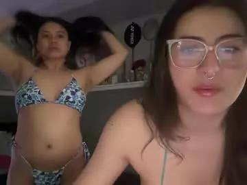 lau_mamacita on Chaturbate