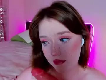 lexxxxxxi on Chaturbate