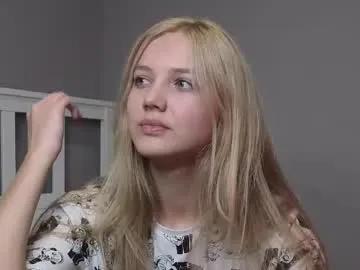 Freechat lil_tasty33 on Chaturbate