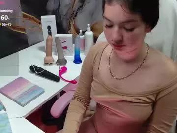 lilimini032 on Chaturbate