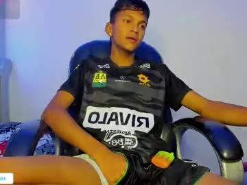 loistwink_1 on Chaturbate