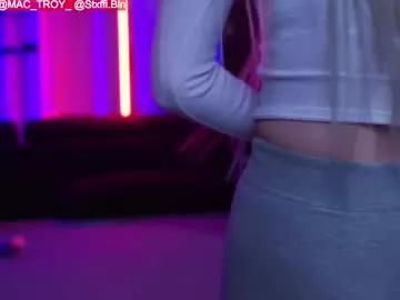 mac_troy on Chaturbate