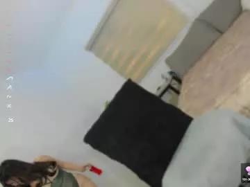 Freechat maiashots346 on Chaturbate