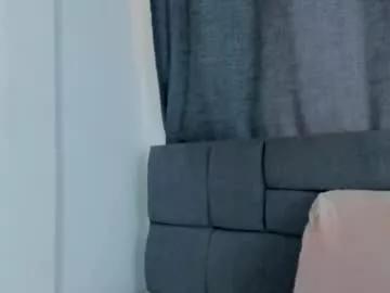 Freechat mailin18 on Chaturbate