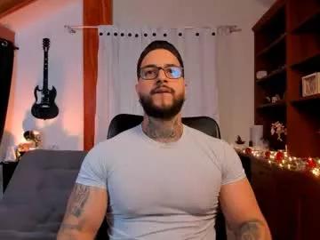 Freechat max_dic1 on Chaturbate