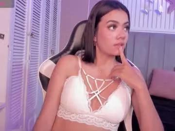 mia_kisses2 on Chaturbate
