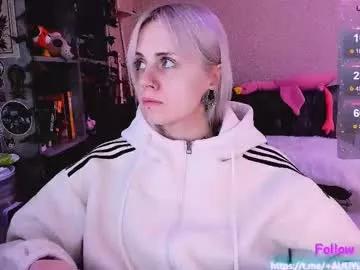 nanitamoore on Chaturbate 