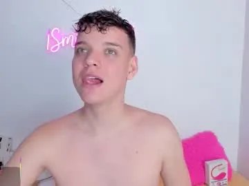Freechat naughty_twink_ on Chaturbate