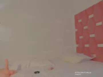 nicolle_mitchelle on Chaturbate