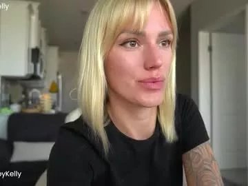 Freechat ohbabykelly on Chaturbate