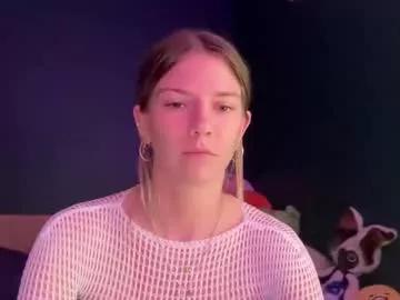 oliviahansleyy on Chaturbate