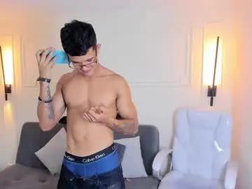 paradise_boy_s on Chaturbate