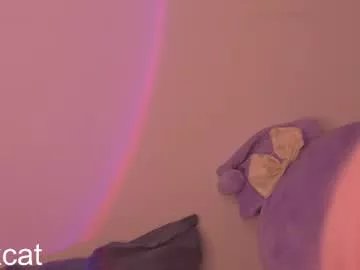 Freechat piinkcat on Chaturbate