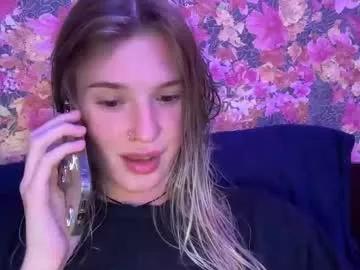 pussymoneywet on Chaturbate