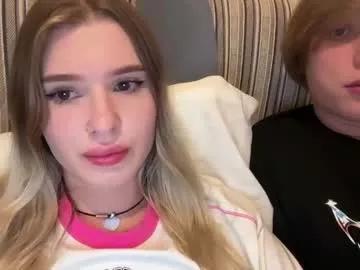 pussymoneywet on Chaturbate