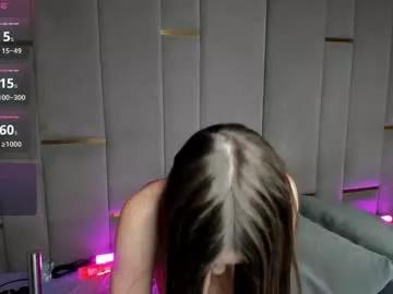 redjina_angel on Chaturbate