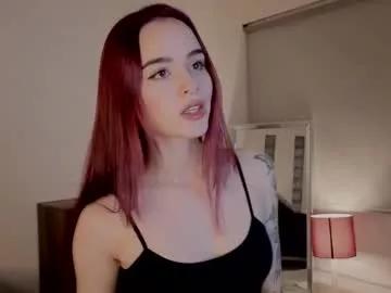 Freechat roxxy_mora on Chaturbate