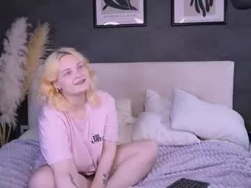 soft_sofi on Chaturbate