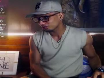 Freechat sonicj25_ on Chaturbate