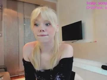 Freechat sonyaplush on Chaturbate