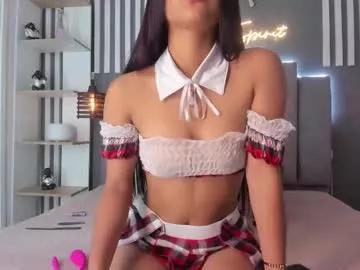 Freechat sophie__hills on Chaturbate