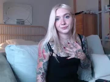 Freechat tattoobbgirl on Chaturbate