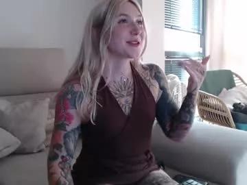 Freechat tattoobbgirl on Chaturbate