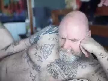 tattooeddilf01 on Chaturbate 
