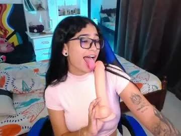 thalia_066 on Chaturbate