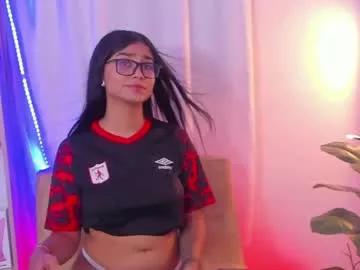 thalia_066 on Chaturbate