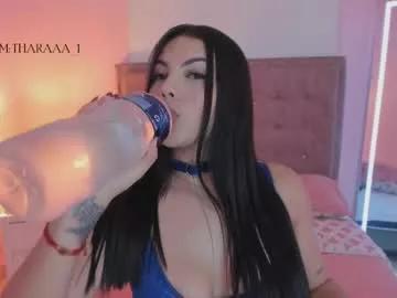 Away tharaaa_1 on Chaturbate