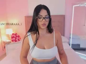 Away tharaaa_1 on Chaturbate